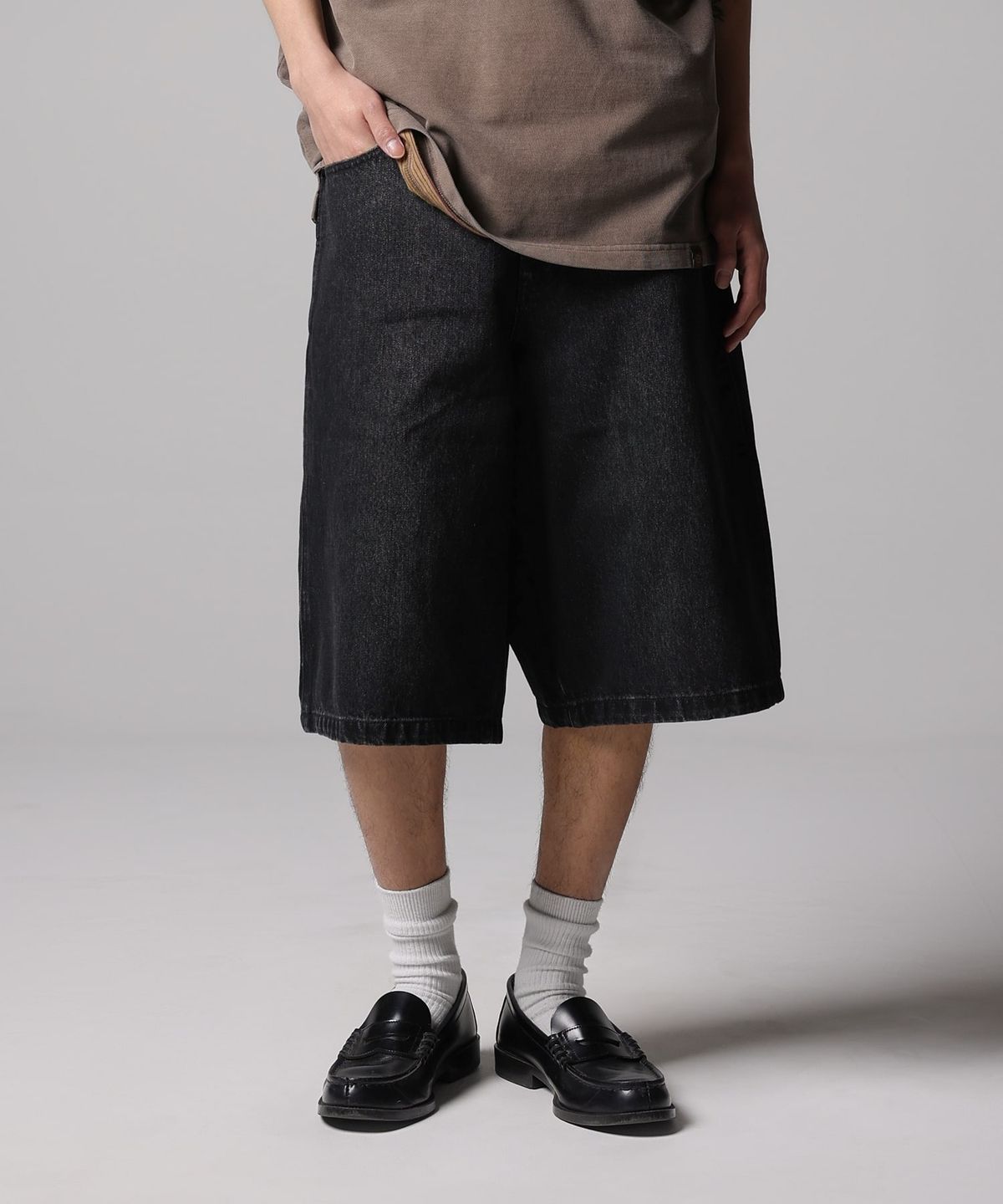디키즈(DICKIES) 웨이브 로고 데님 쇼츠 Black Denim