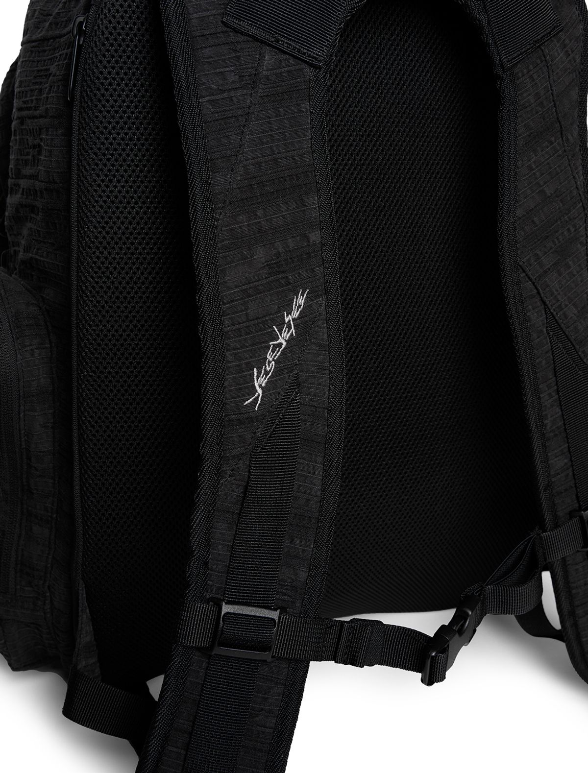 예스아이씨(YESEYESEE) Boarders Backpack Black