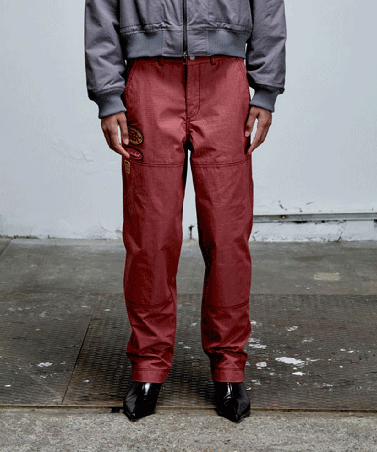 에르에르(ERER) Board Work Pants with Patch Detail Red