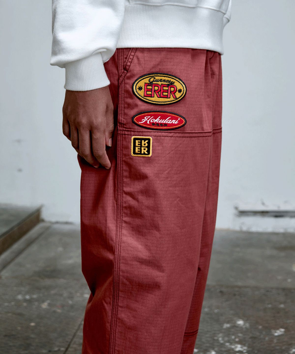 에르에르(ERER) Board Work Pants with Patch Detail Red