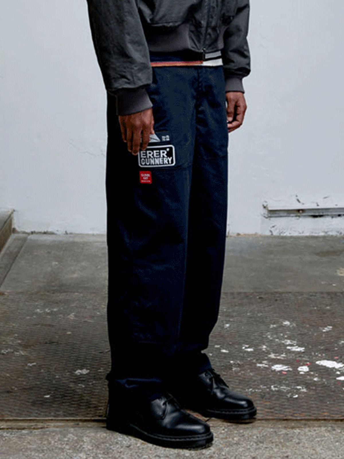 에르에르(ERER) Board Work Pants with Patch Detail Navy