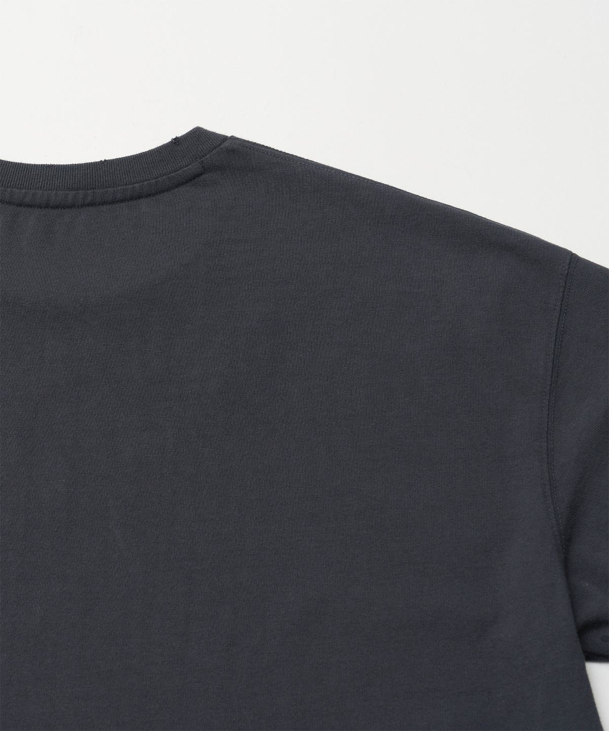 어나더 오피스(ANOTHER OFFICE) Bold Damage Tee (Charcoal)