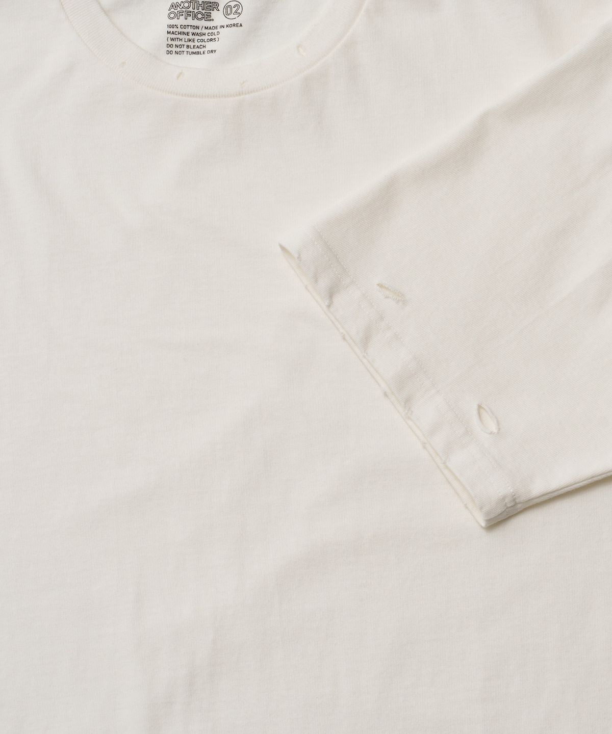 어나더 오피스(ANOTHER OFFICE) Bold Damage Tee (Off White)