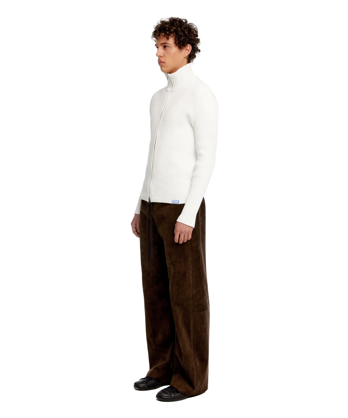이알에이(ERA) UNISEX SUEDE EFFECT TRACK PANTS - BROWN