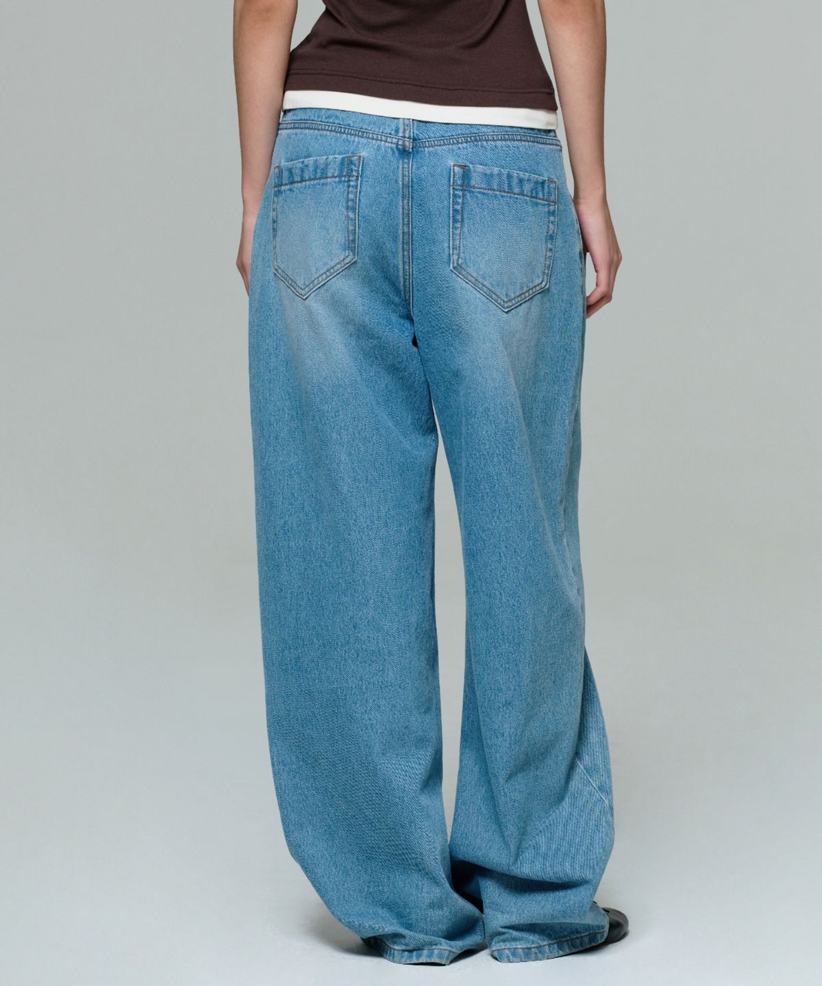 이알에이(ERA) WOMEN ERA WIDE FIT DENIM PANTS - LIGHT BLUE