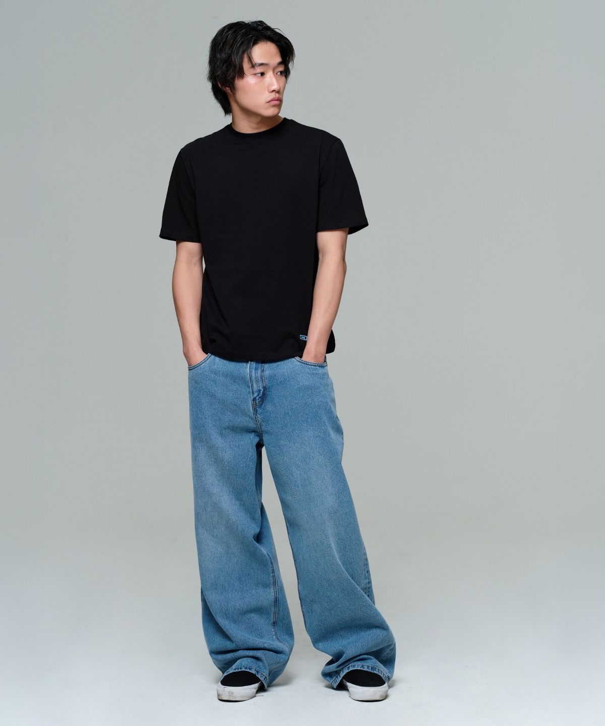 이알에이(ERA) MEN ERA WIDE FIT DENIM PANTS - LIGHT BLUE