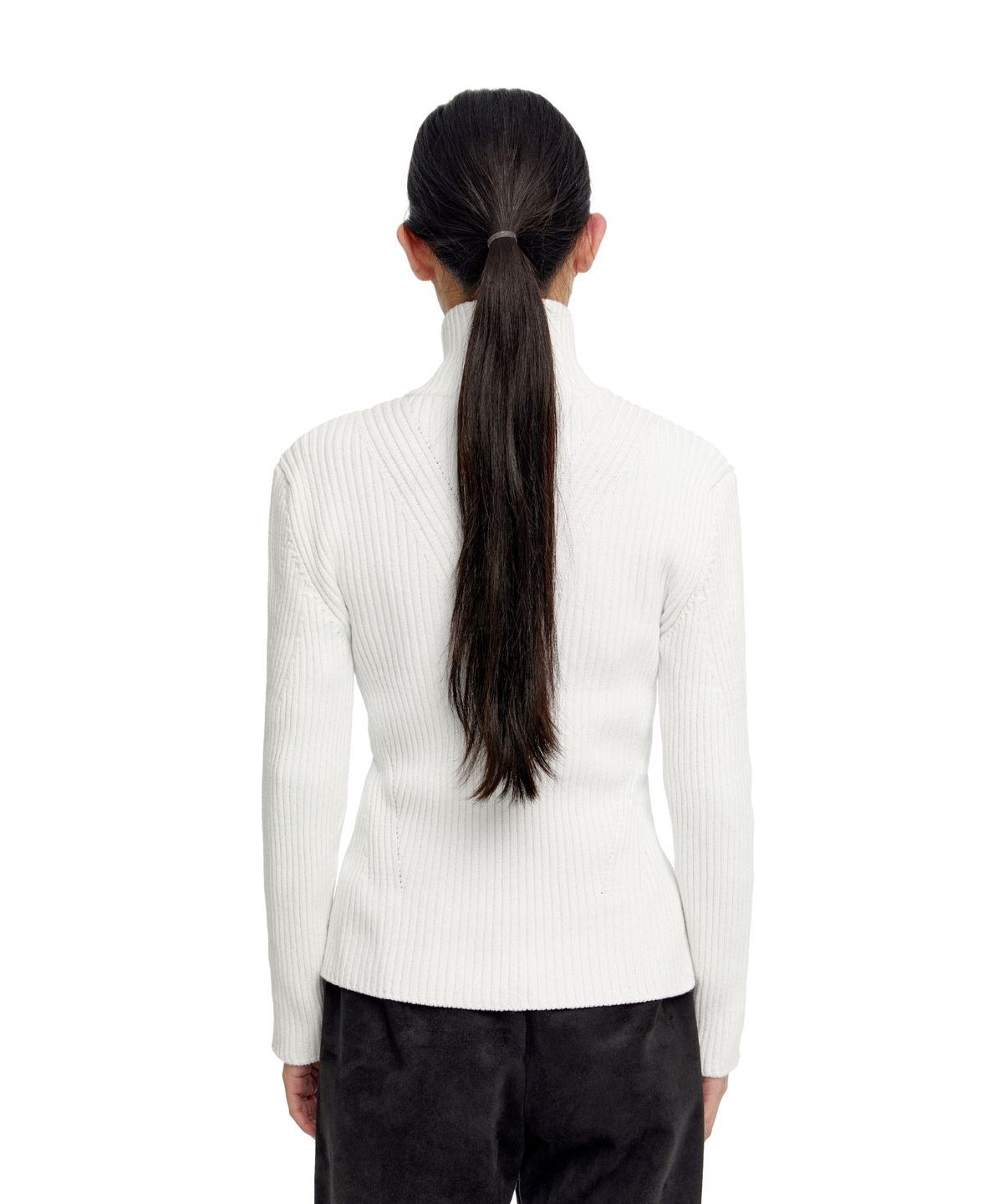 이알에이(ERA) WOMEN SLIM-FIT ZIP-UP SWEATER - WHITE