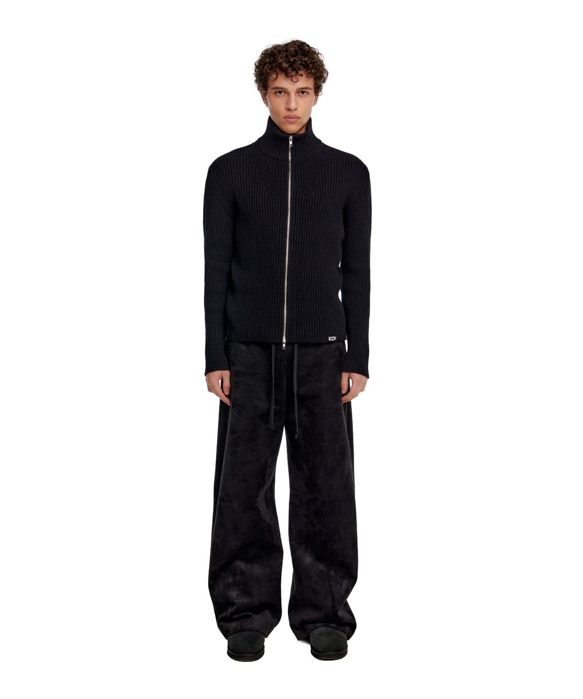 이알에이(ERA) MEN SLIM-FIT ZIP-UP SWEATER - BLACK