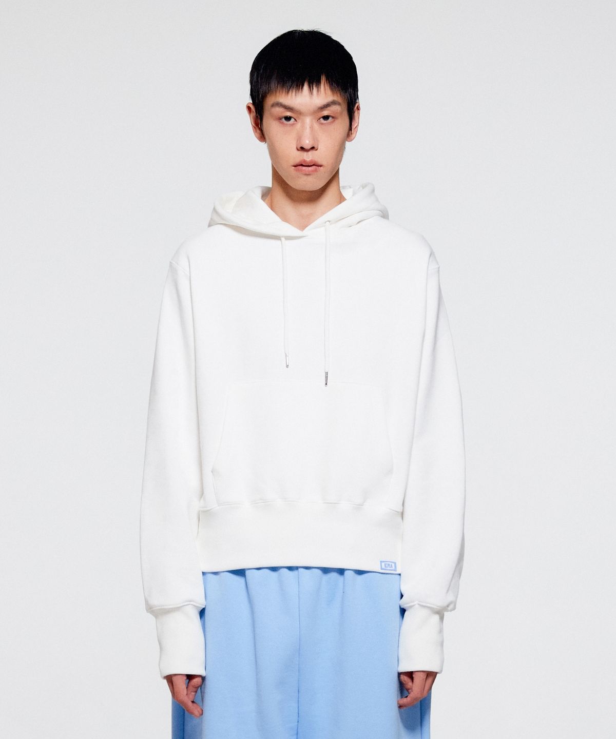 이알에이(ERA) UNISEX ERA HEAVY HOODIE - WHITE