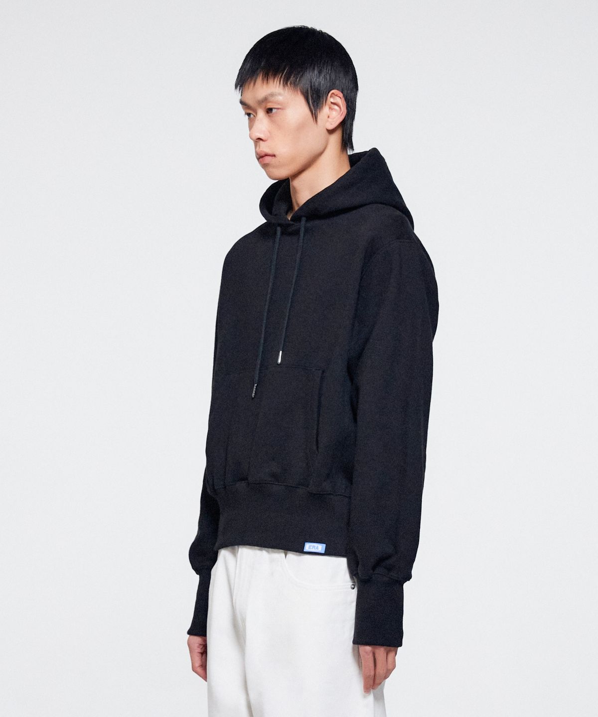이알에이(ERA) UNISEX ERA HEAVY HOODIE - BLACK
