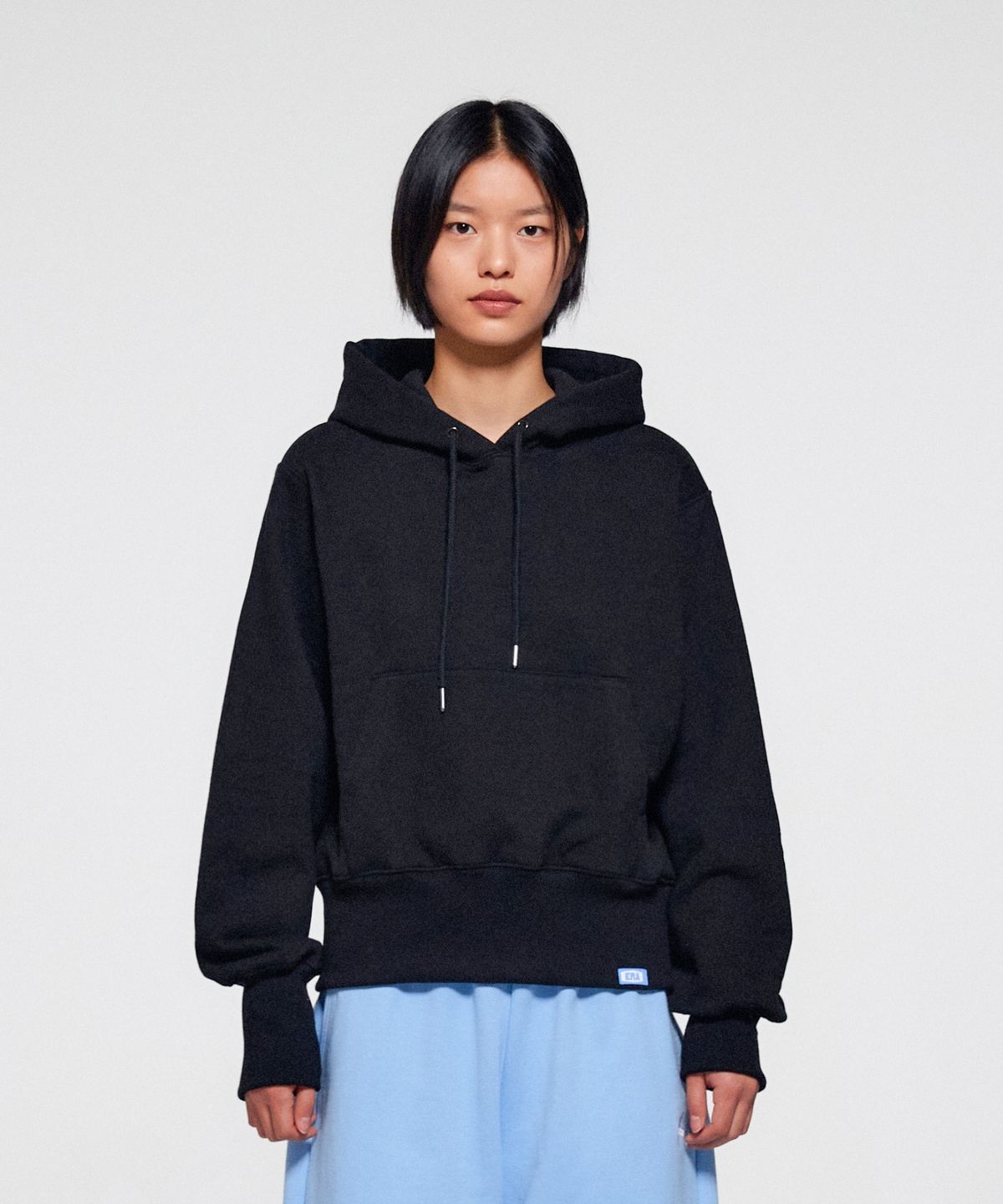 이알에이(ERA) UNISEX ERA HEAVY HOODIE - BLACK