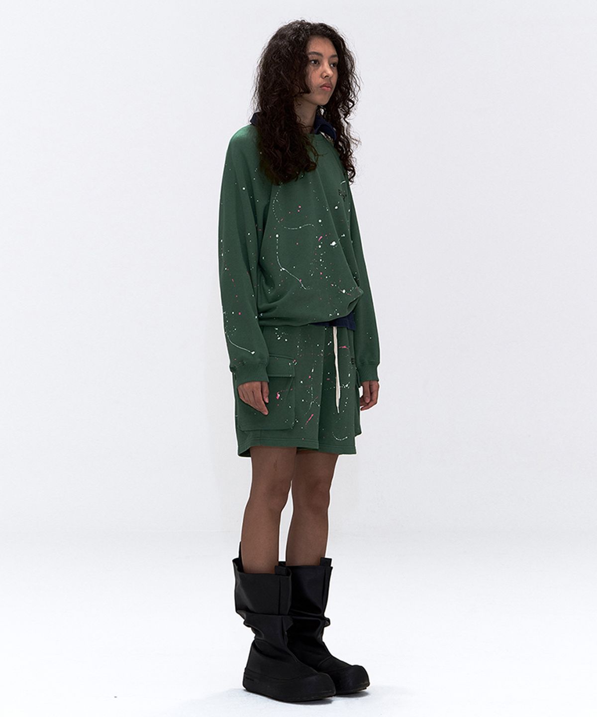 에르에르(ERER) [UN] Painting Brushstroke Sweatshirt Khaki