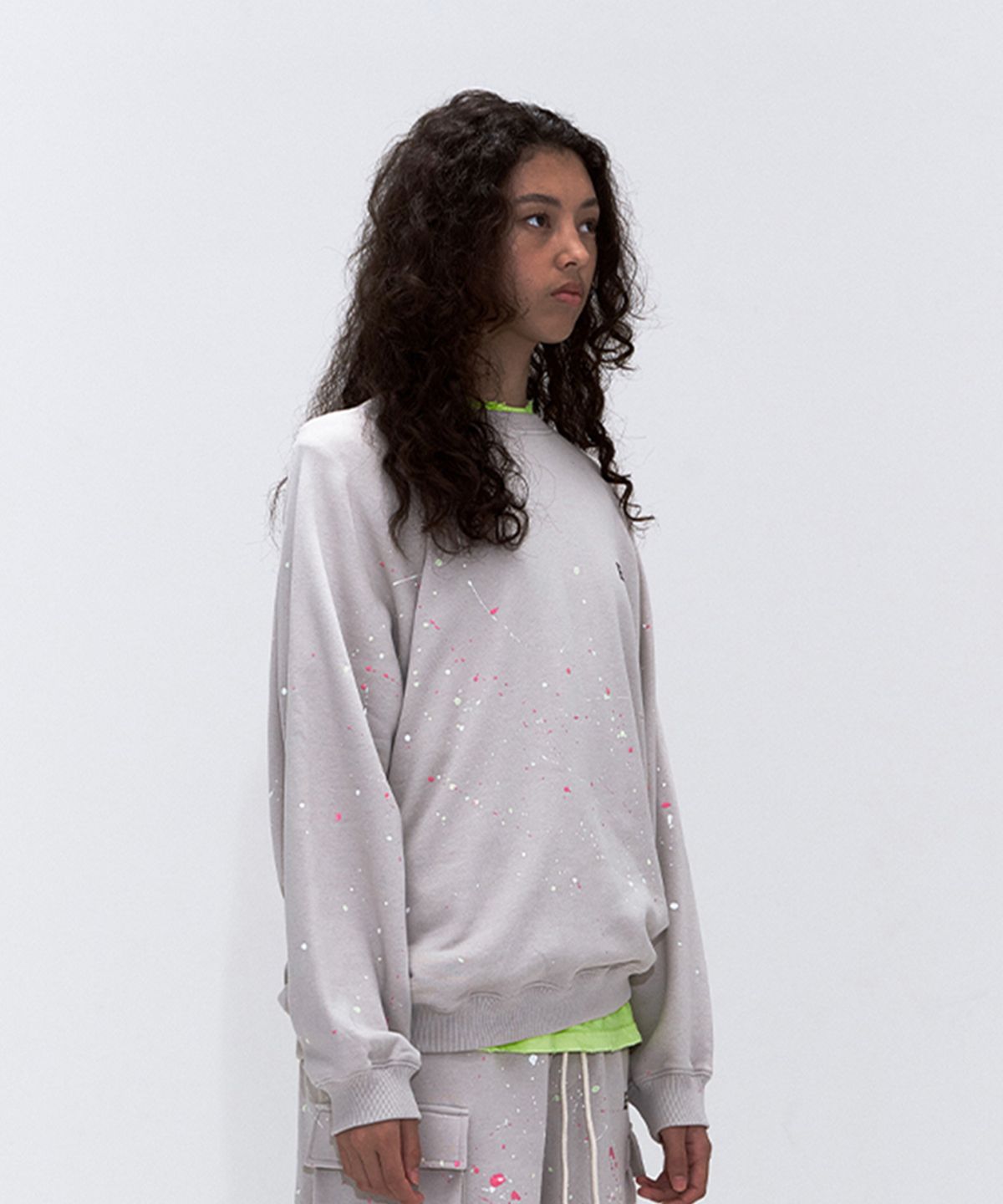 에르에르(ERER) [UN] Painting Brushstroke Sweatshirt Beige