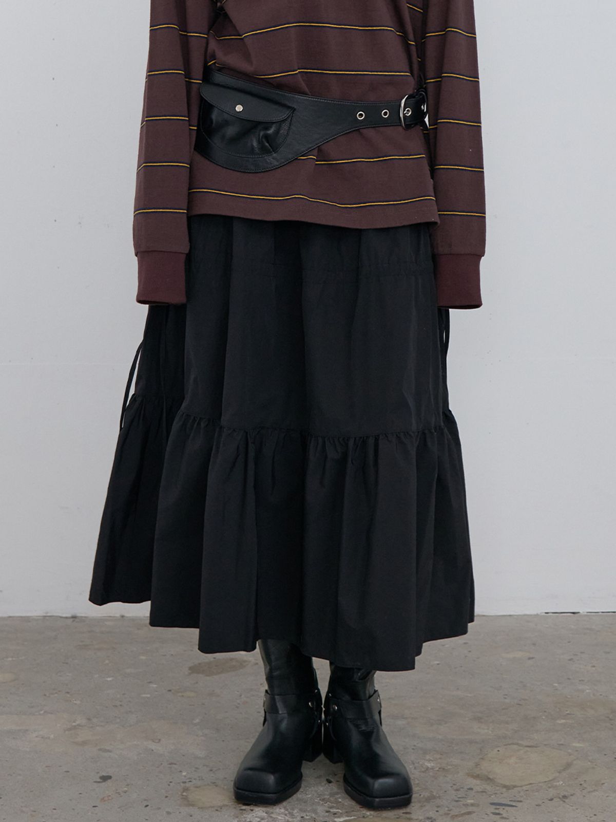 기준(KIJUN) Curve Belt Bag Black