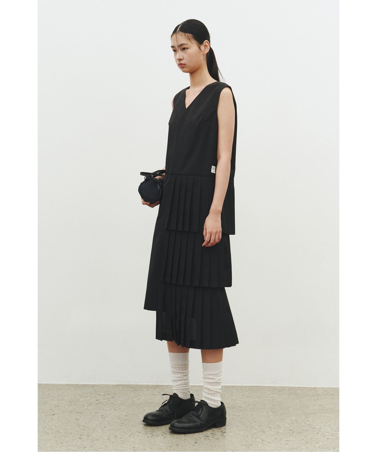 래코드(RECODE) Pleats Layered Sleeveless Dress_RQDAM25565BKX