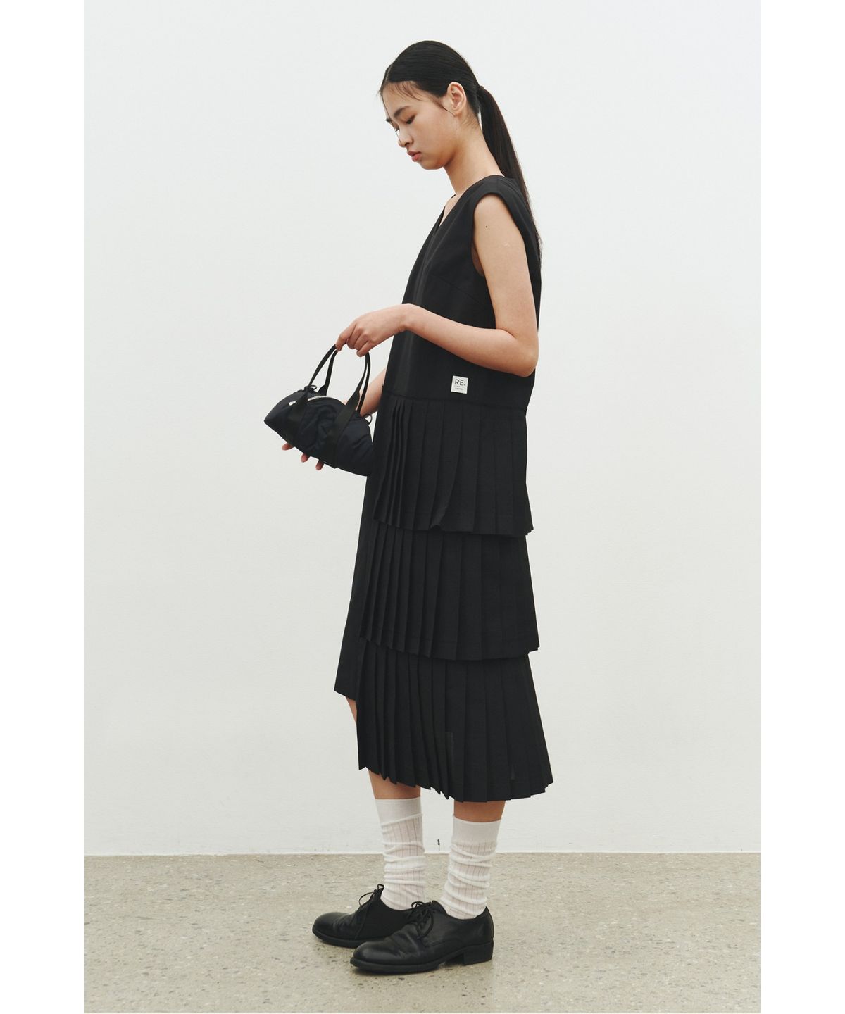 래코드(RECODE) Pleats Layered Sleeveless Dress_RQDAM25565BKX