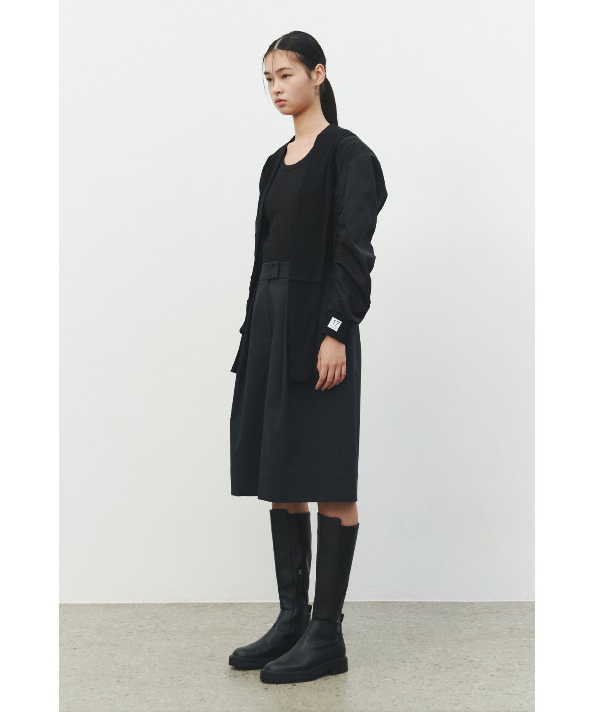 래코드(RECODE) Two Tuck Capri Pants_RQPAM25578NYX
