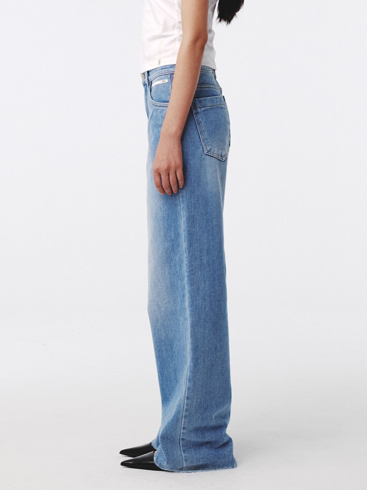 기준(KIJUN) Daily Essential Jeans Blue