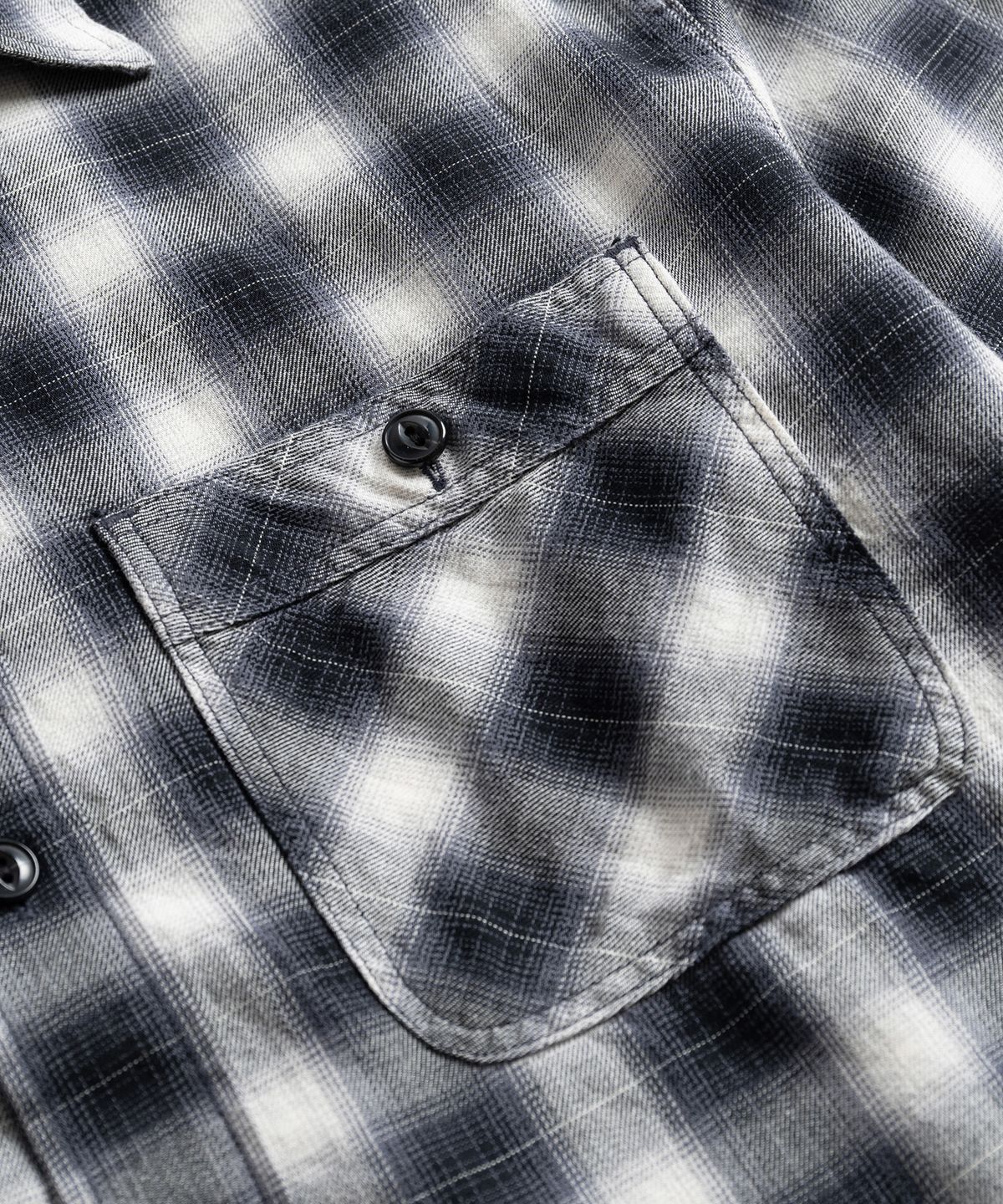 와일드 브릭스(WILD BRICKS) W23 OMBRE PLAID WORK SHIRT (black)