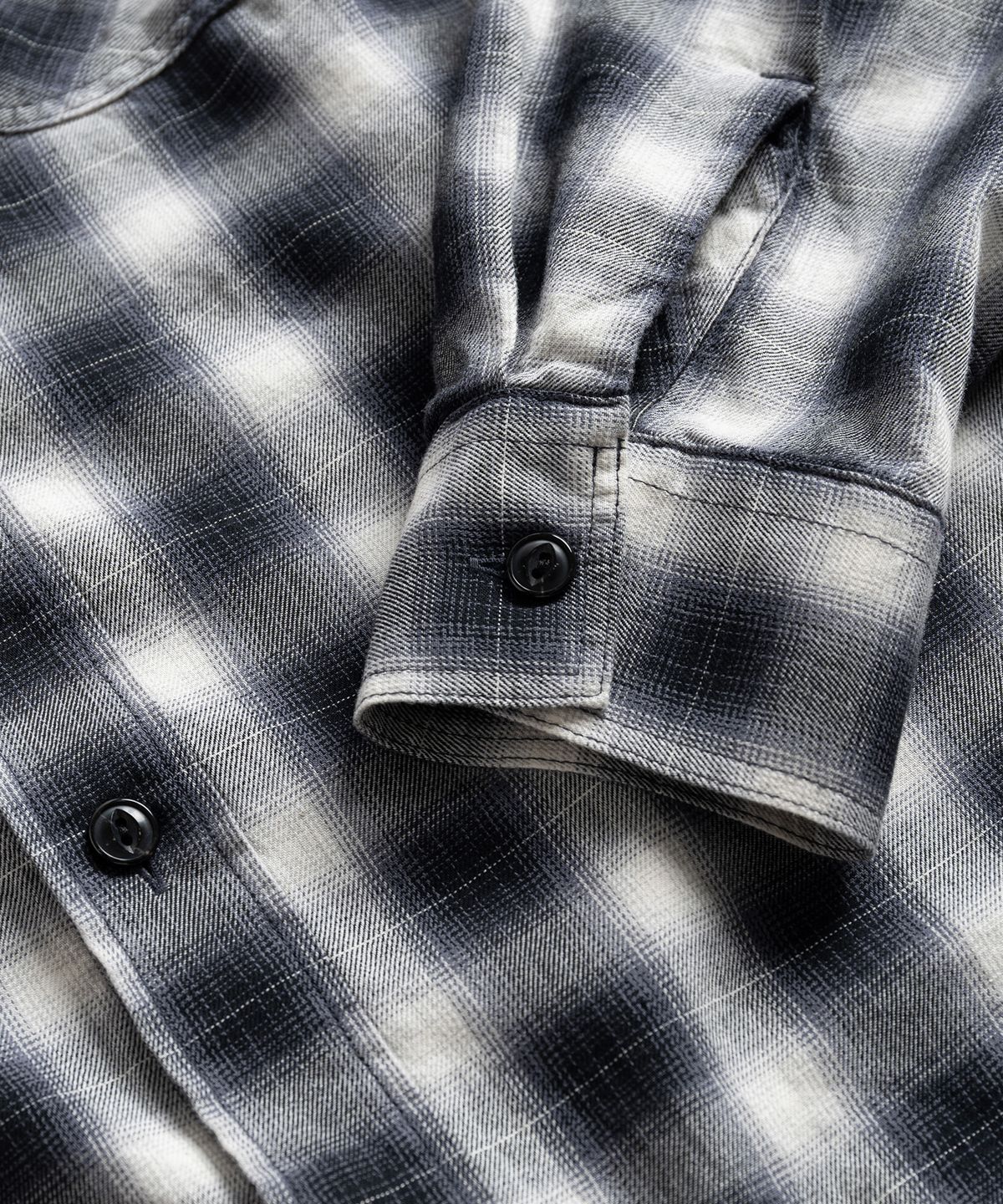 와일드 브릭스(WILD BRICKS) W23 OMBRE PLAID WORK SHIRT (black)
