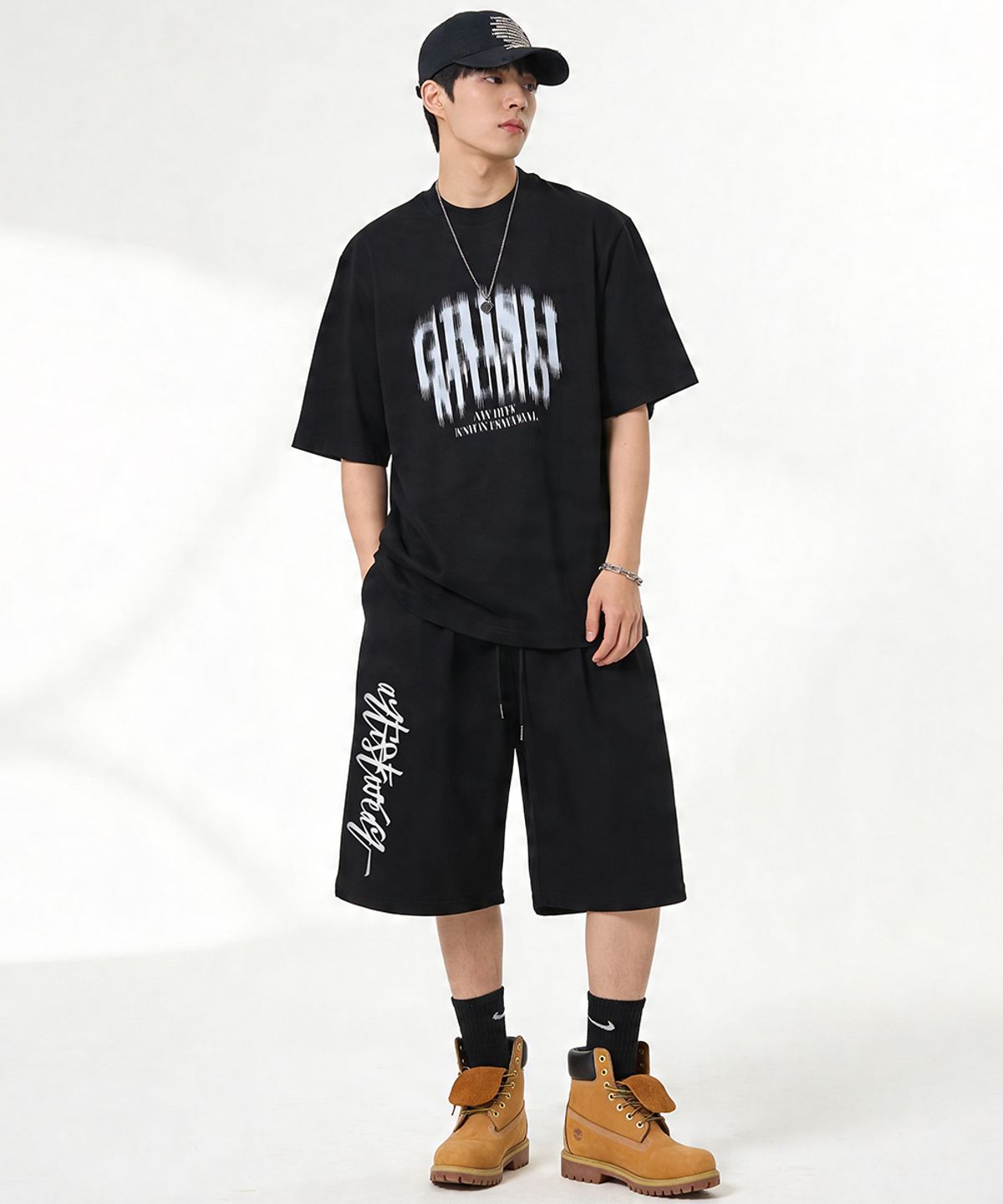 아티스트웨어(ARTISTWEAR) [ATW] 오토그래프 버뮤다팬츠 - 2COLOR