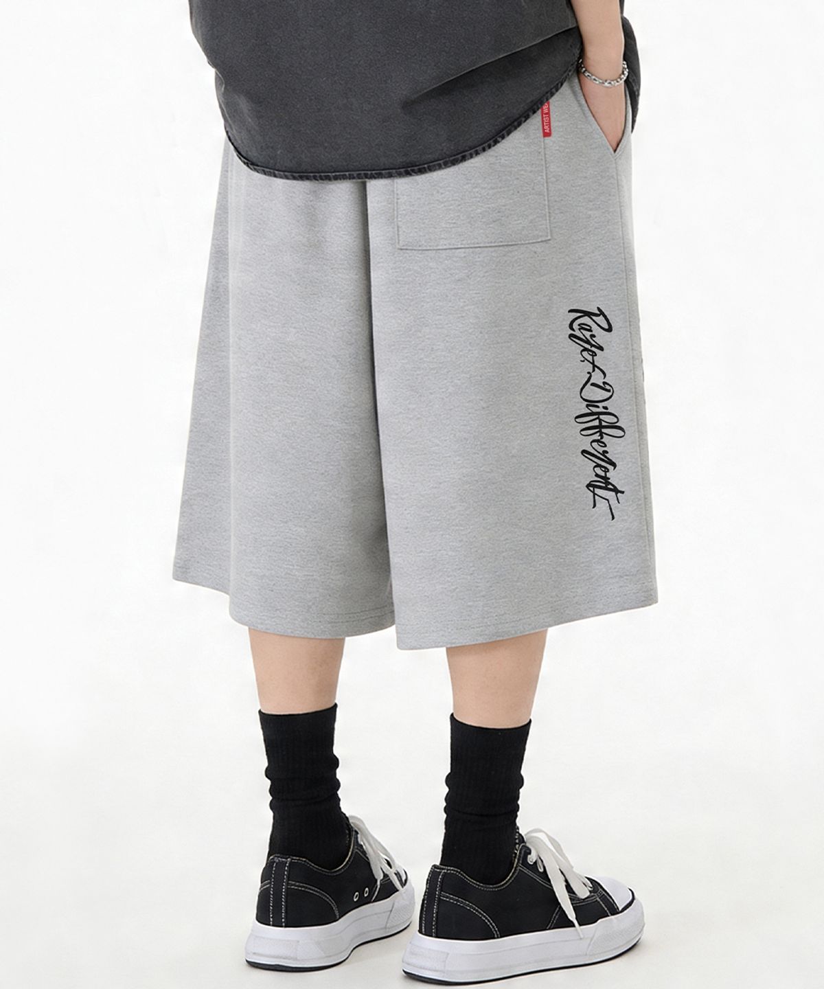 아티스트웨어(ARTISTWEAR) [ATW] 오토그래프 버뮤다팬츠 - 2COLOR