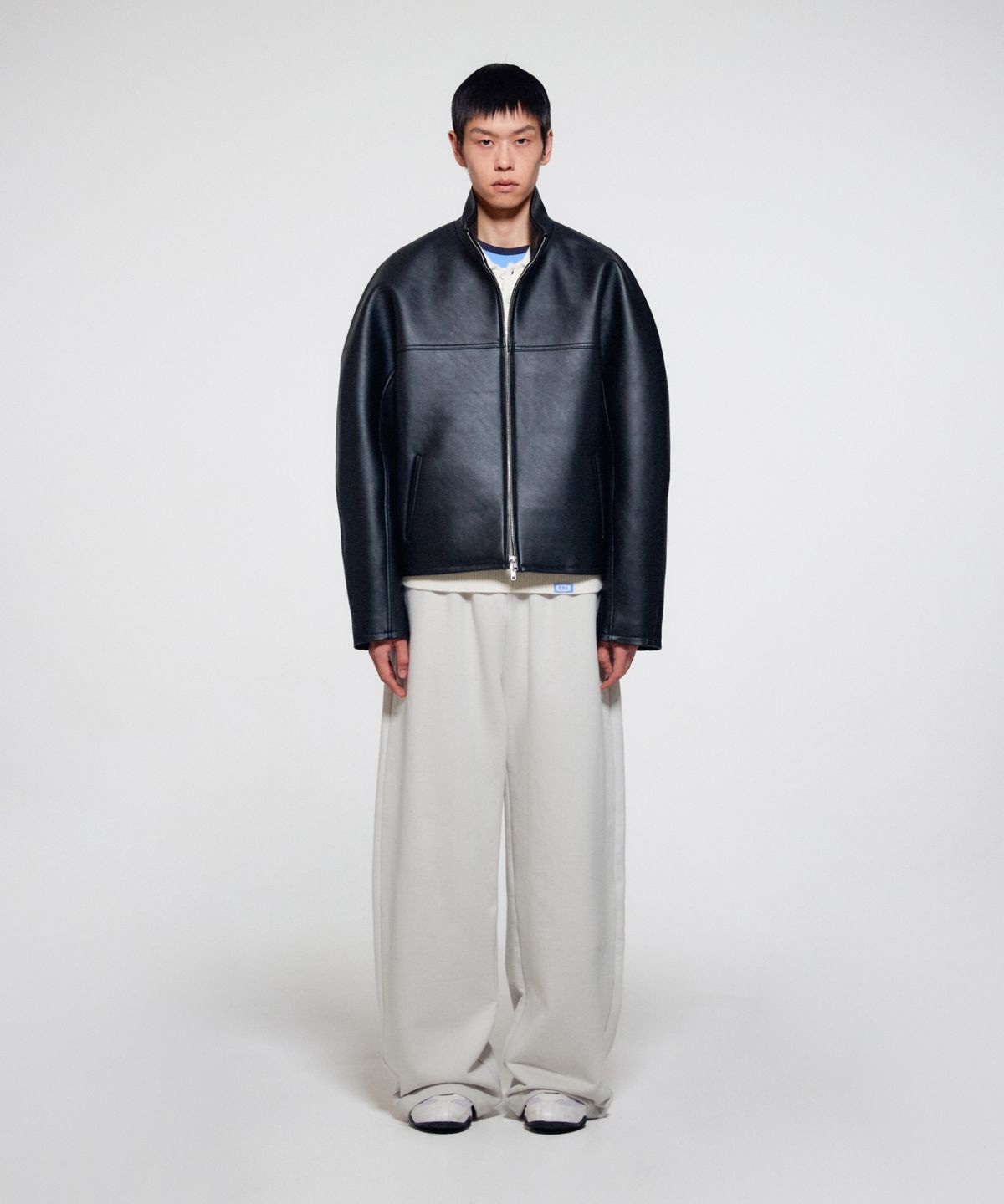 이알에이(ERA) UNISEX FAUX LEATHER OVERSIZED BALL JACKET - BLACK