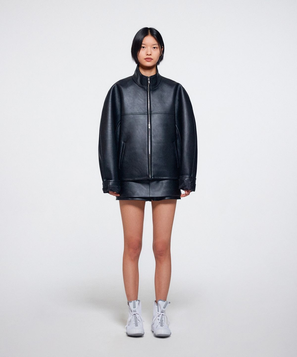 이알에이(ERA) UNISEX FAUX LEATHER OVERSIZED BALL JACKET - BLACK