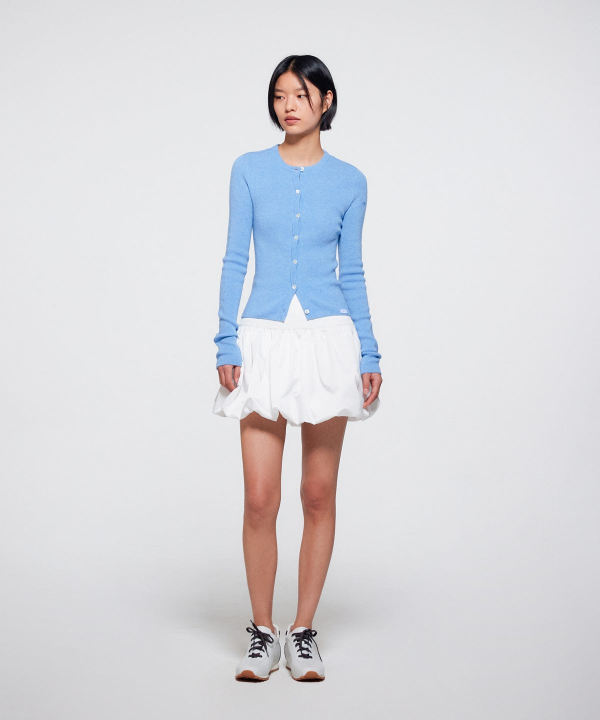 이알에이(ERA) WOMEN SLIM COLLARLESS KNIT CARDIGAN - SOFT BLUE
