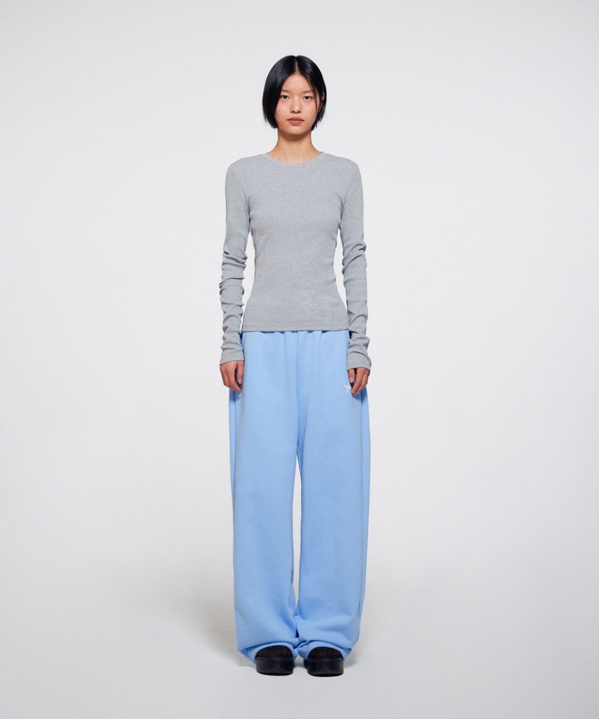 이알에이(ERA) UNISEX ERA HEAVY SWEATPANTS - ICE BLUE