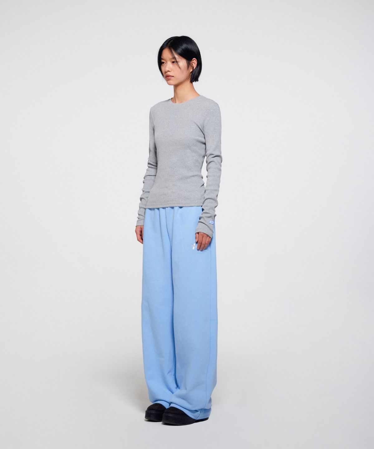 이알에이(ERA) UNISEX ERA HEAVY SWEATPANTS - ICE BLUE