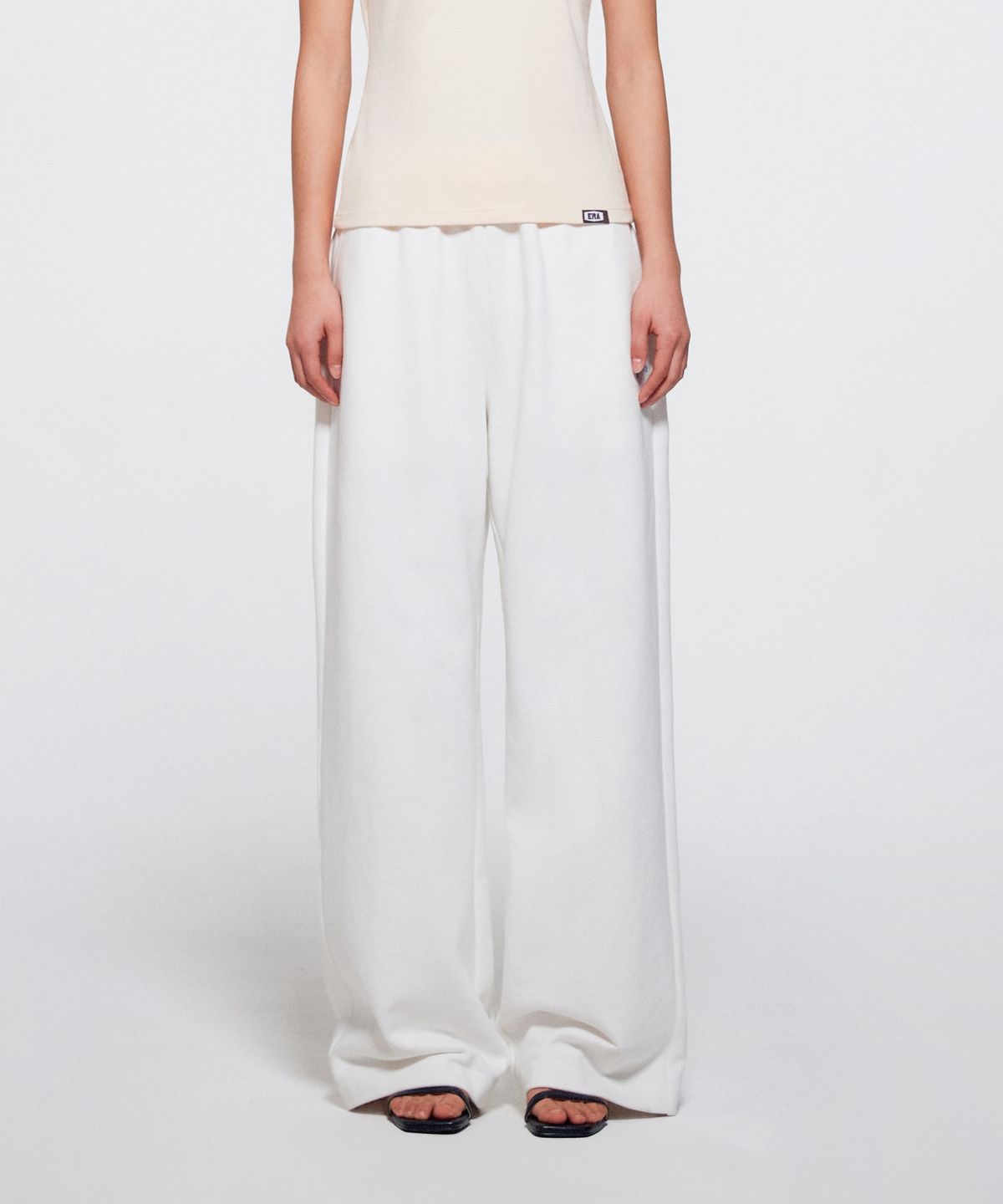 이알에이(ERA) UNISEX ERA HEAVY SWEATPANTS - WHITE