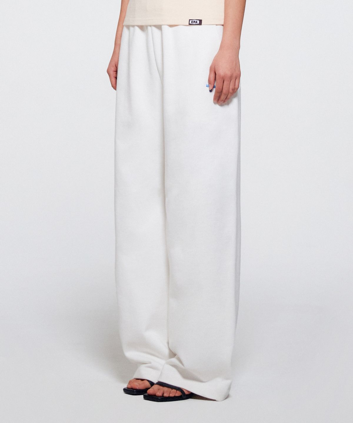 이알에이(ERA) UNISEX ERA HEAVY SWEATPANTS - WHITE
