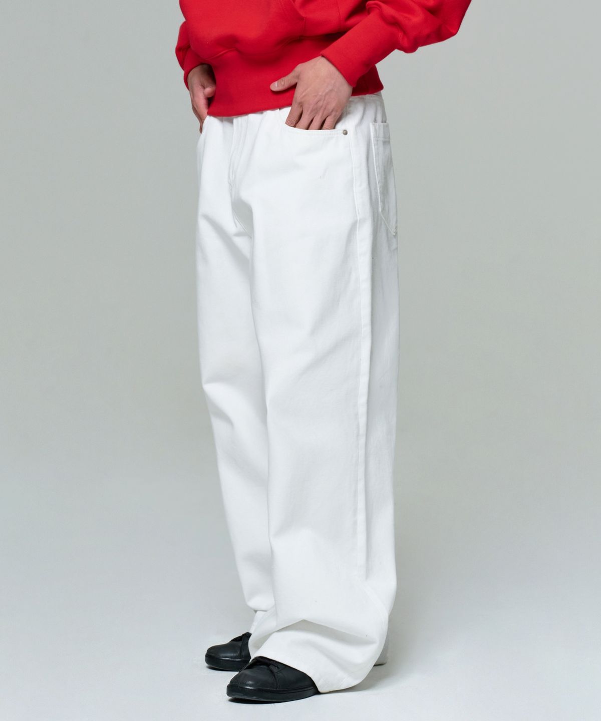 이알에이(ERA) MEN ERA WIDE FIT DENIM PANTS - WHITE