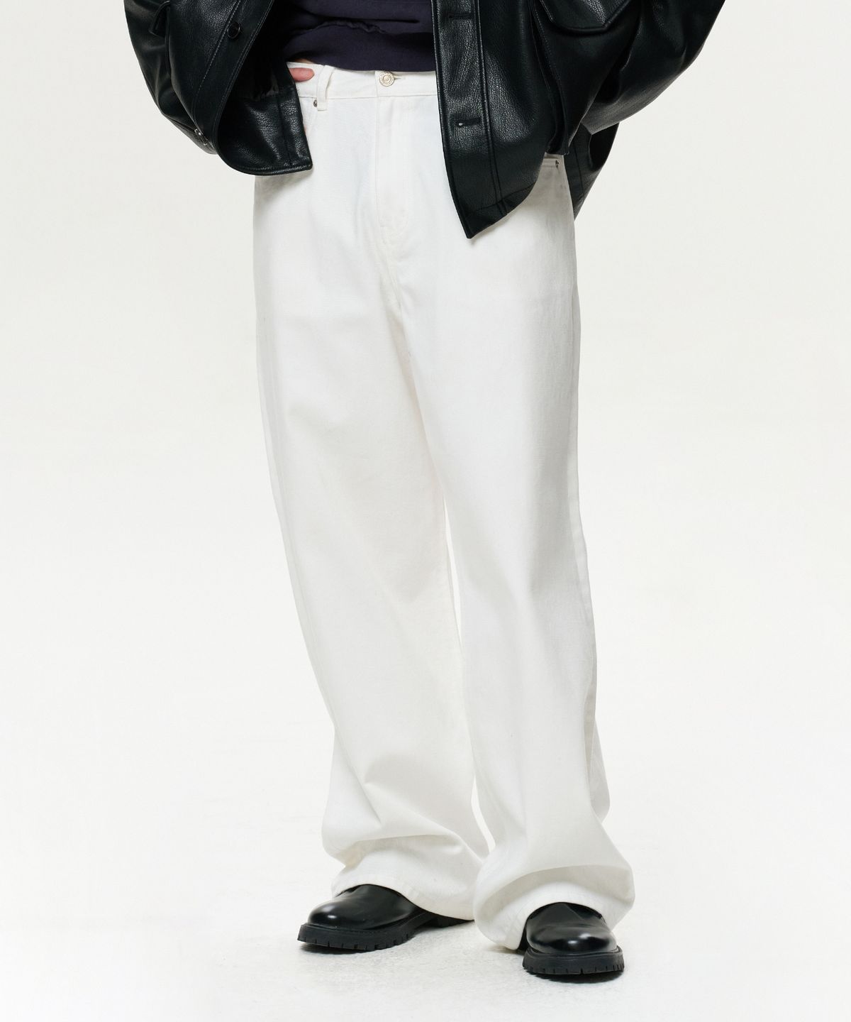 이알에이(ERA) MEN ERA WIDE FIT DENIM PANTS - WHITE