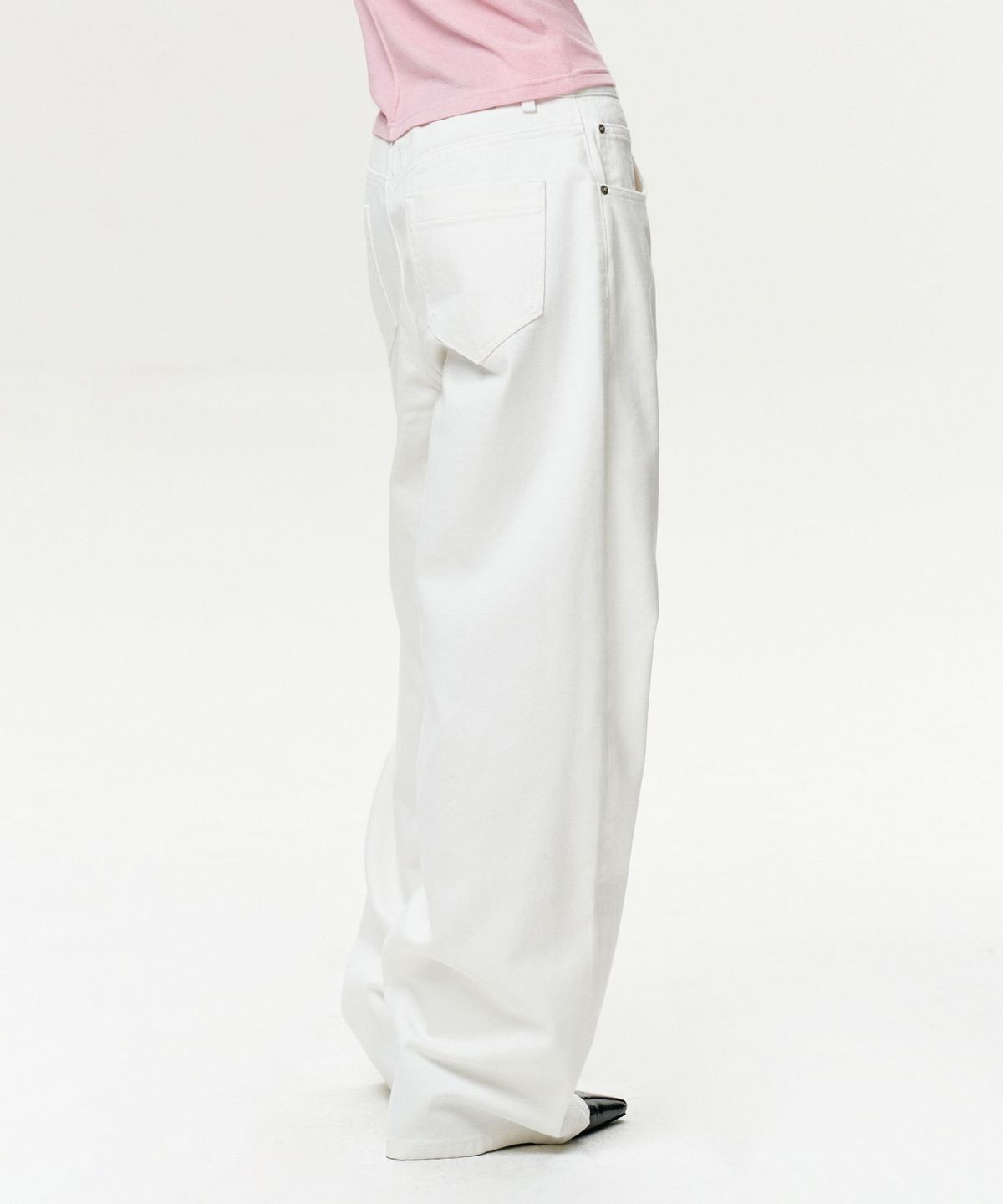 이알에이(ERA) WOMEN ERA WIDE FIT DENIM PANTS - WHITE