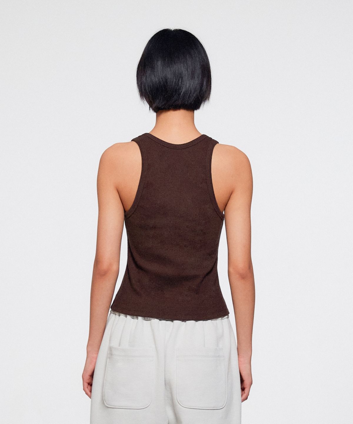 이알에이(ERA) WOMEN ERA HEAVY SLEEVELESS - BROWN