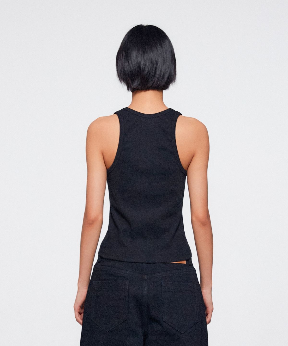 이알에이(ERA) WOMEN ERA HEAVY SLEEVELESS - BLACK