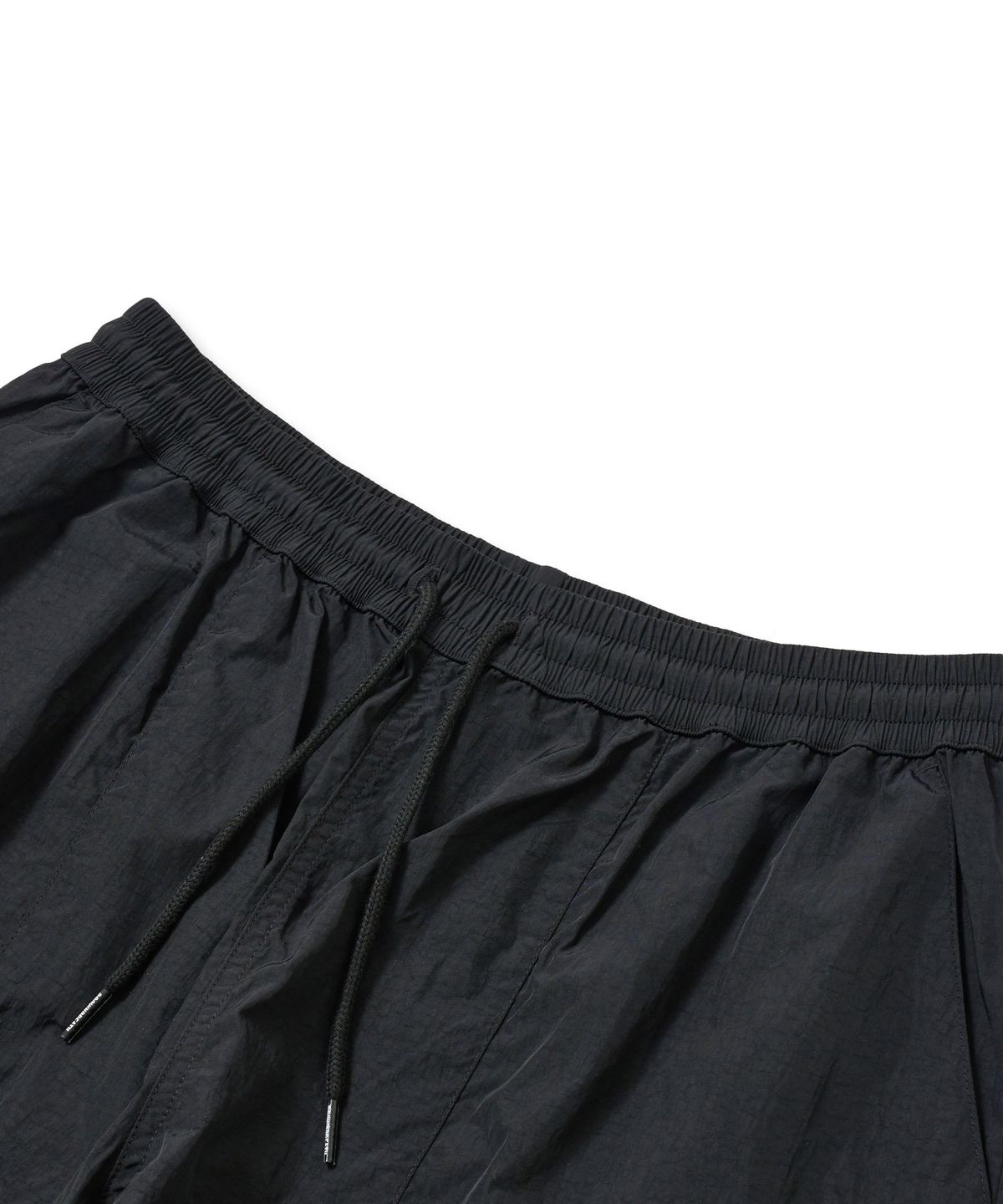 브라운브레스(BROWNBREATH) TAG NYLON POCKET SHORTS - BLACK