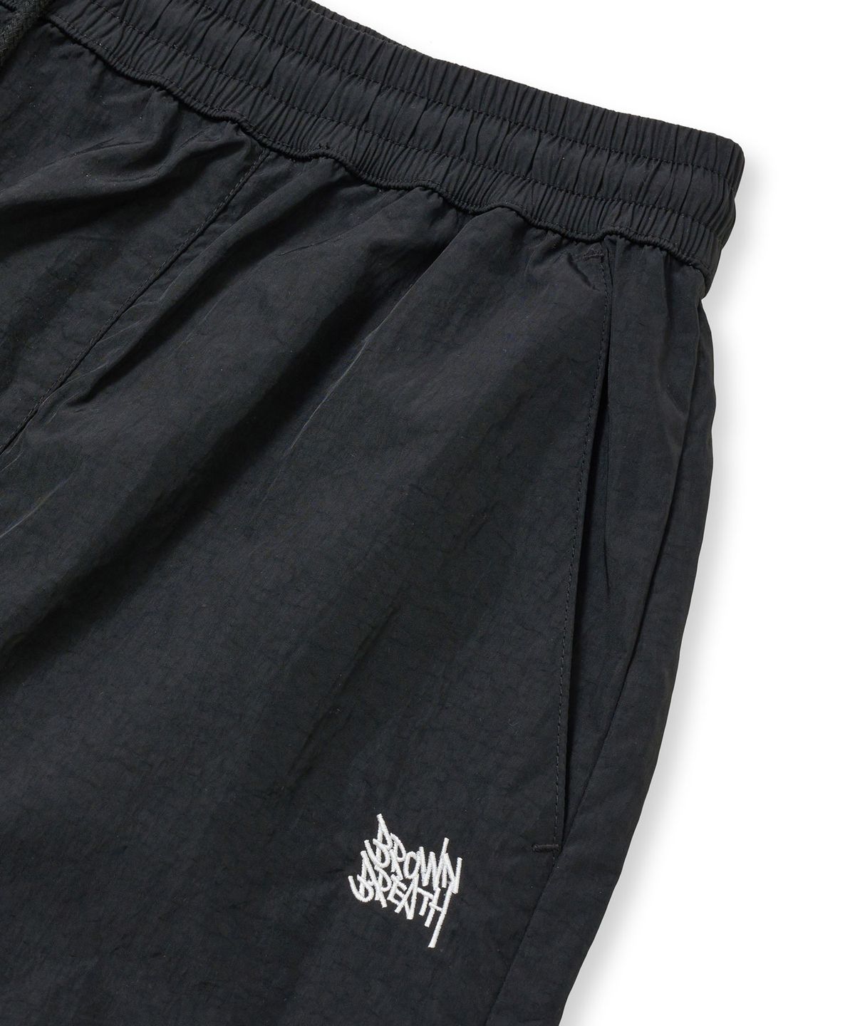브라운브레스(BROWNBREATH) TAG NYLON POCKET SHORTS - BLACK