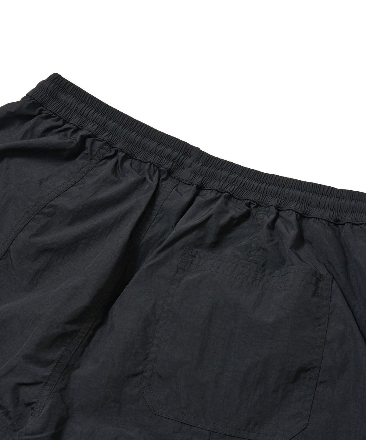브라운브레스(BROWNBREATH) TAG NYLON POCKET SHORTS - BLACK