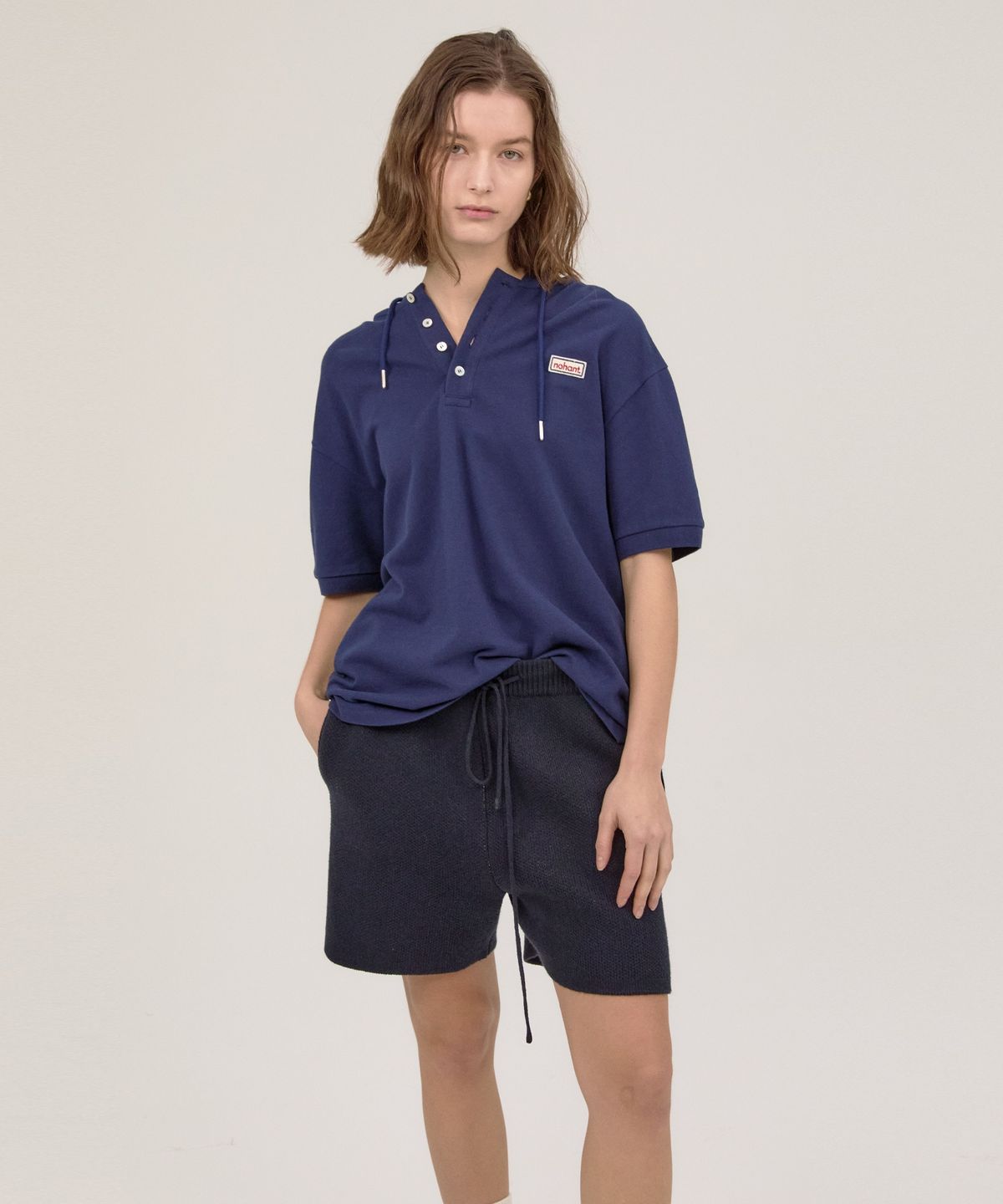 노앙(NOHANT) PK SHORT SLEEVE HOODIE NAVY