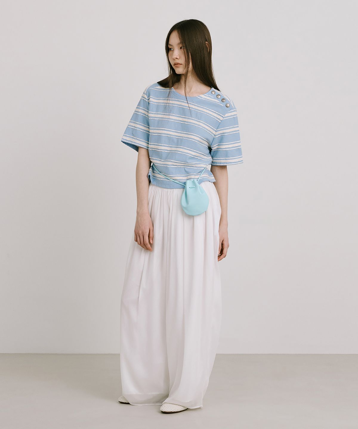 분더캄머(WNDERKAMMER) Moon Jar - Shaped  Belted Bag_Light Blue (달항아리 모양 벨티드백_라이트블루)