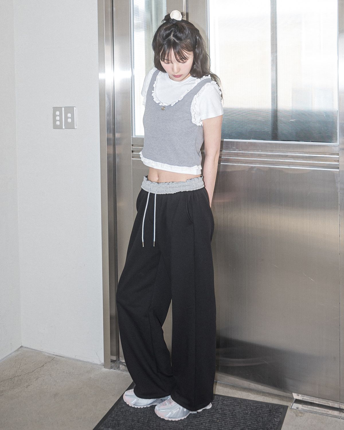 해비즘(HAVISM) WAIST CONTRAST 2-WAY SWEATPANTS(BLACK)