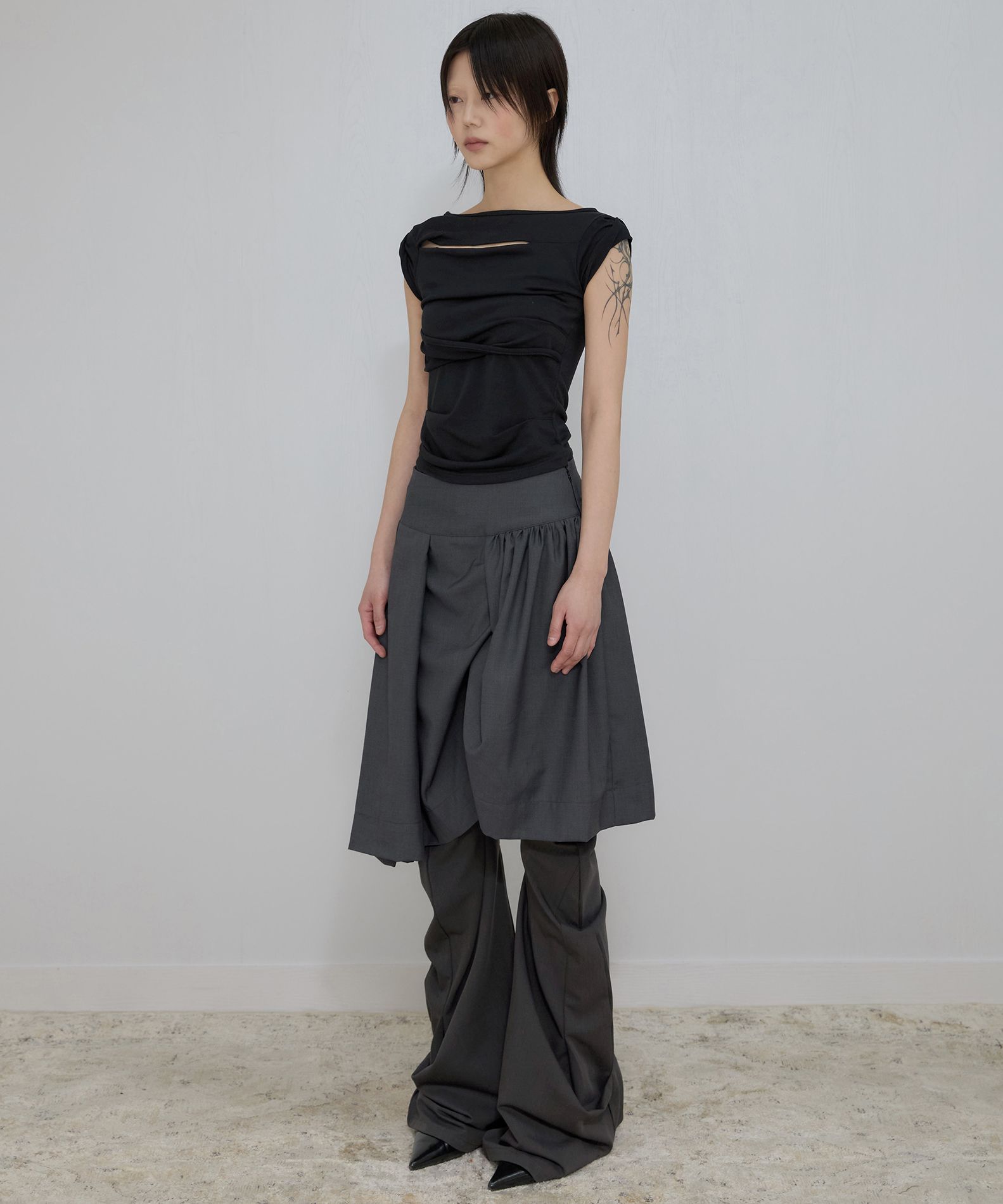 [FLARE UP]★25SS★Asymmetrical Draped Roll-Up T-Shirt MUSINSA | FLAREUP Asymmetrical Draped Roll-Up T-Shirt (FL