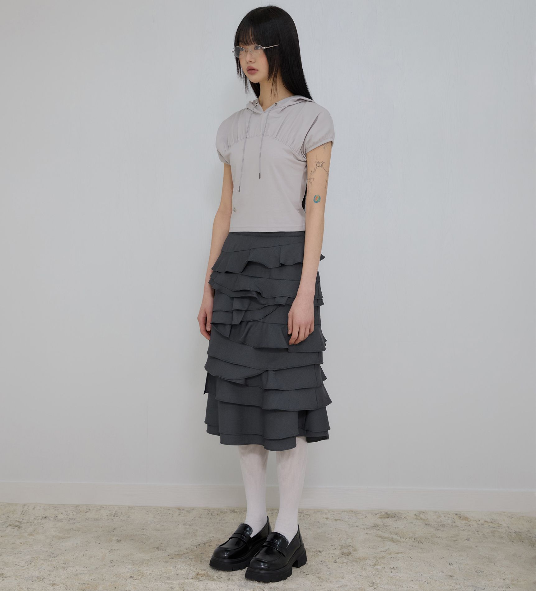 [FLARE UP]★25SS★韓国人気★Faye Frill Midi Skirt MUSINSA | FLAREUP Faye Frill Midi Skirt (FL-246_Charcoal)