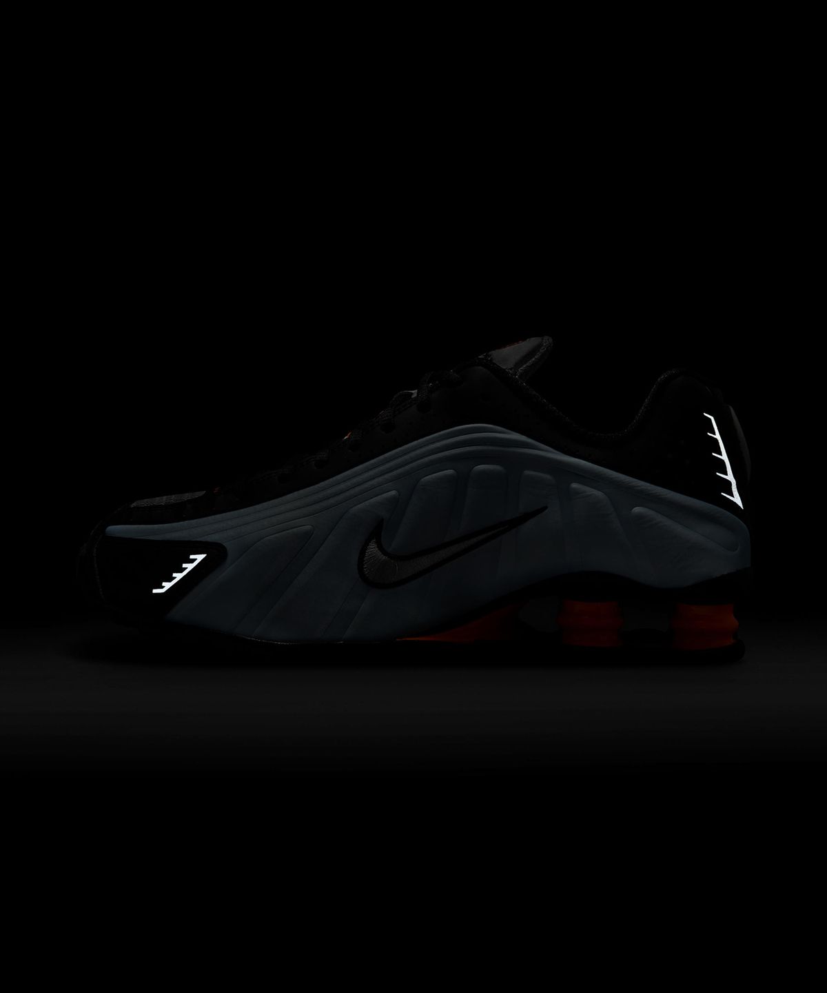 나이키(NIKE) 샥스 R4 W - 블루 틴트:토탈 오렌지:블랙:메탈릭 실버 / AR3565-401