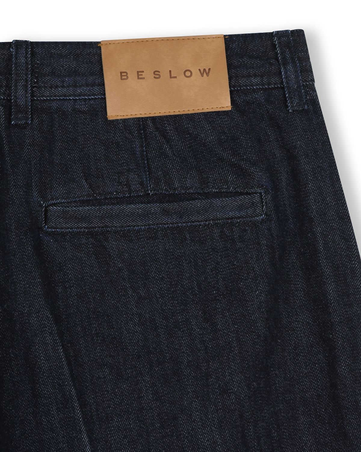 비슬로우(BESLOW) WIDE FIT SELVAGE DENIM SHORTS INDIGO