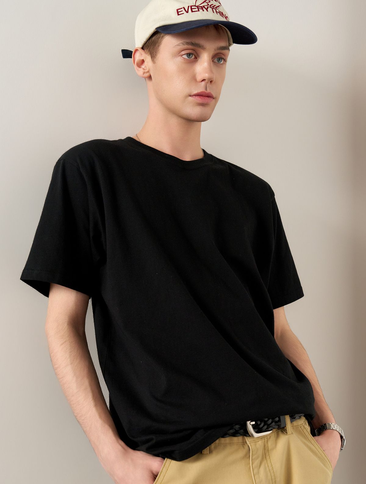 제너럴아이디어(GENERALIDEA) UNISEX 데일리 코튼 반팔티 [BLACK] / SBE2U01007