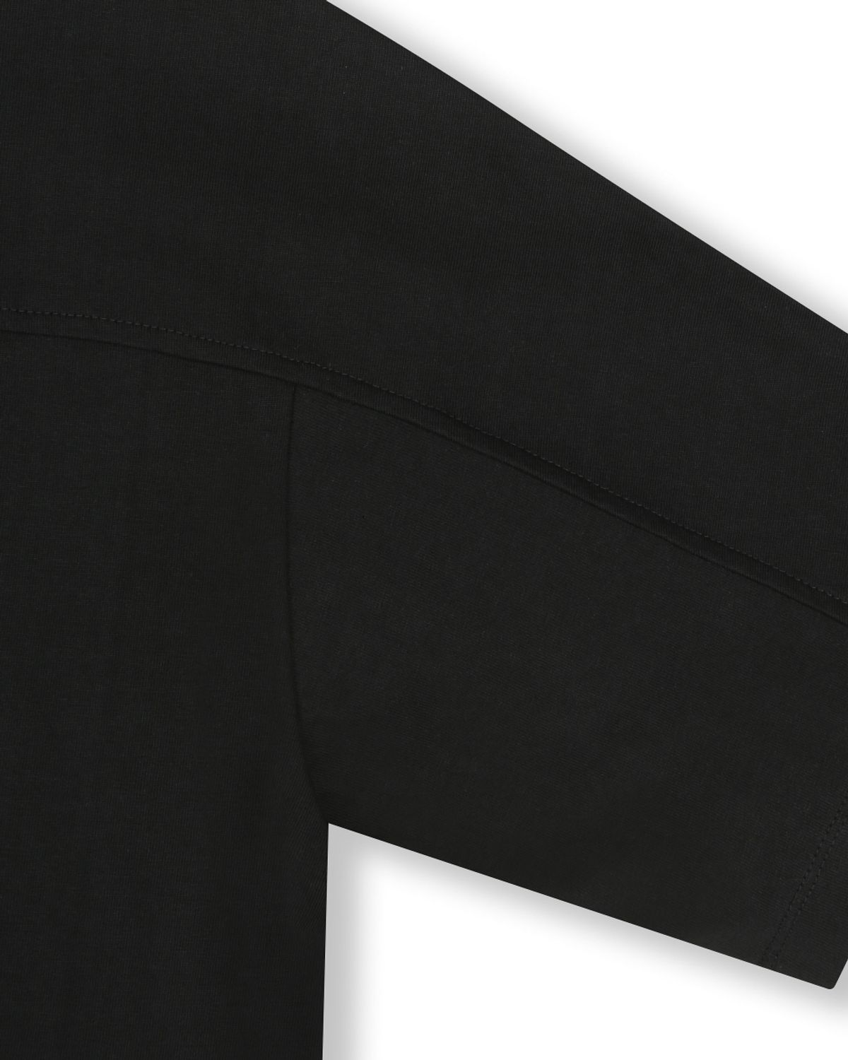 비슬로우(BESLOW) SLIM FIT T-SHIRT BLACK
